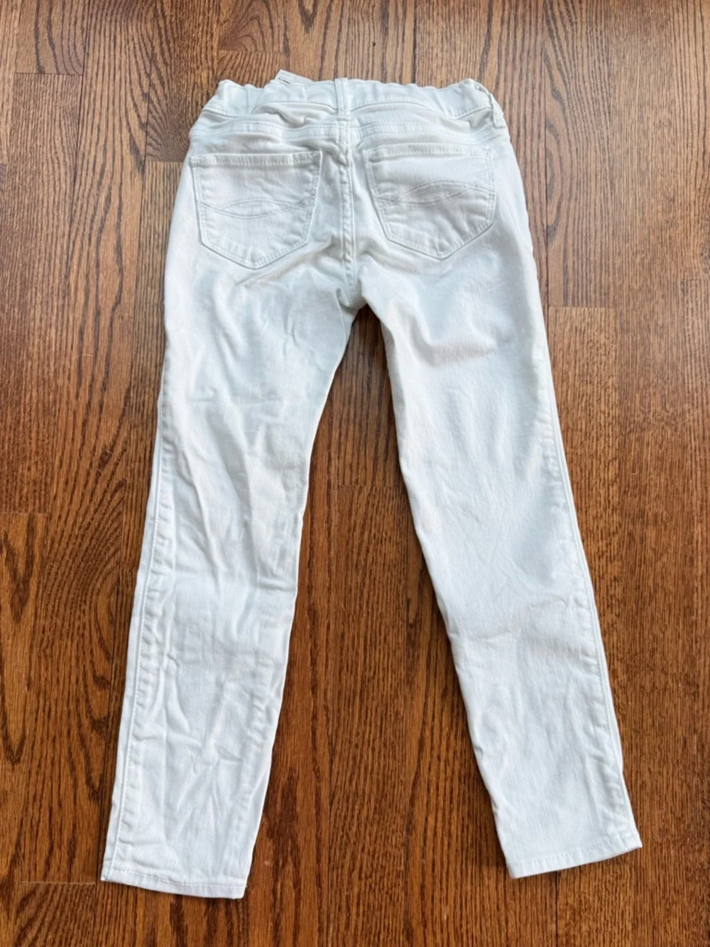 Abercrombie White Jeans 5/6 - Picture 2 of 10